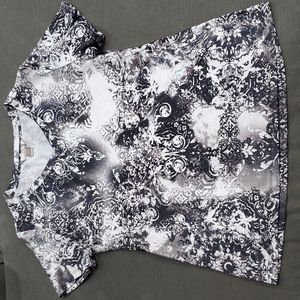 💥50% sale💥White Stag crystal studded patterned tee S #b414